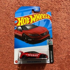 Hot Wheels Nissan Leaf Nismo RC_02